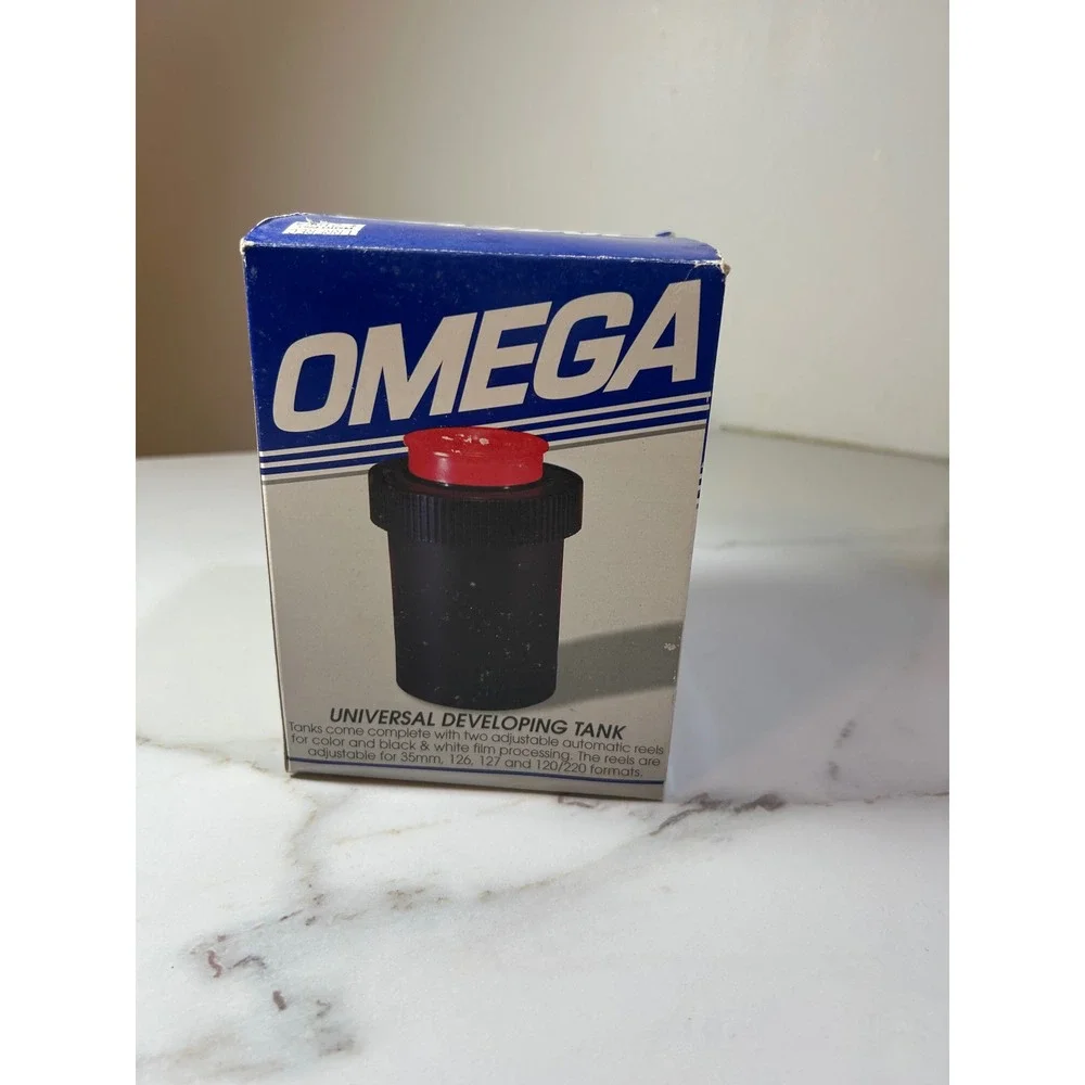 Omega Universal Developing Tank with 2 Adjustable Reels for 35mm 120 220 Film